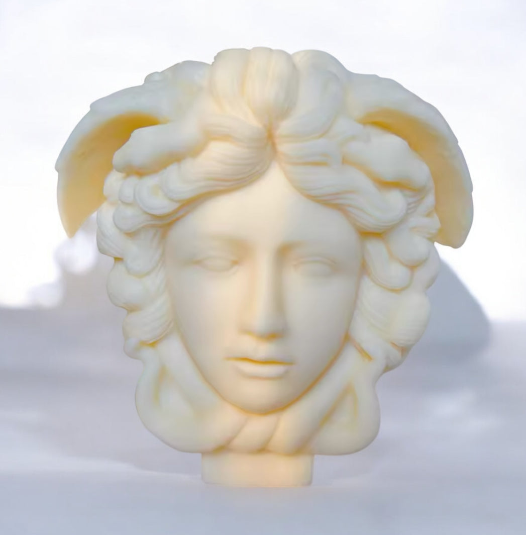 Medusa Head Candle