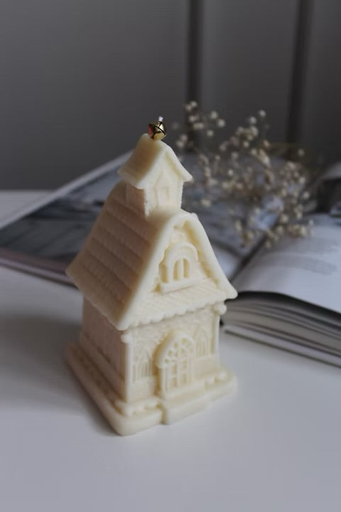 Gingerbread House Candle