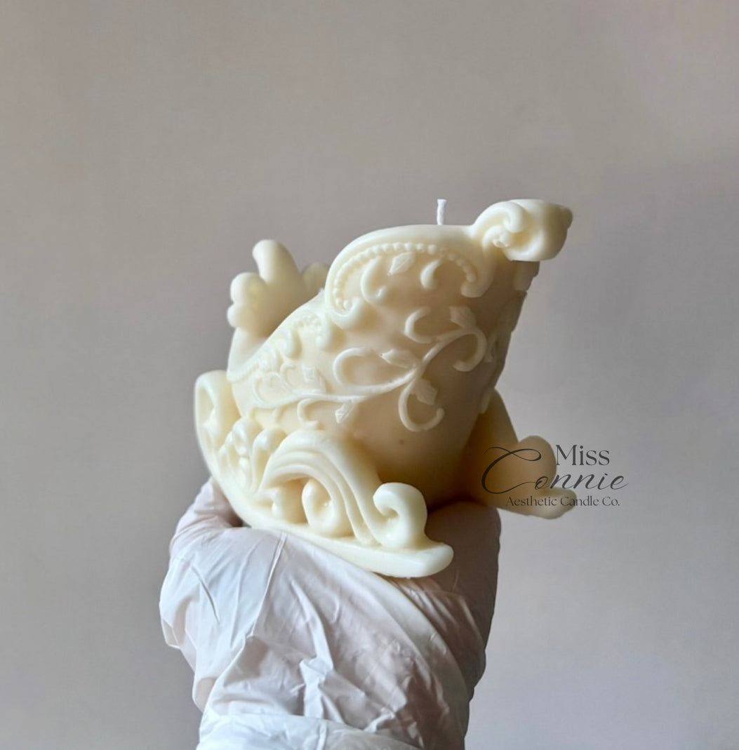 Large Sleigh Candle