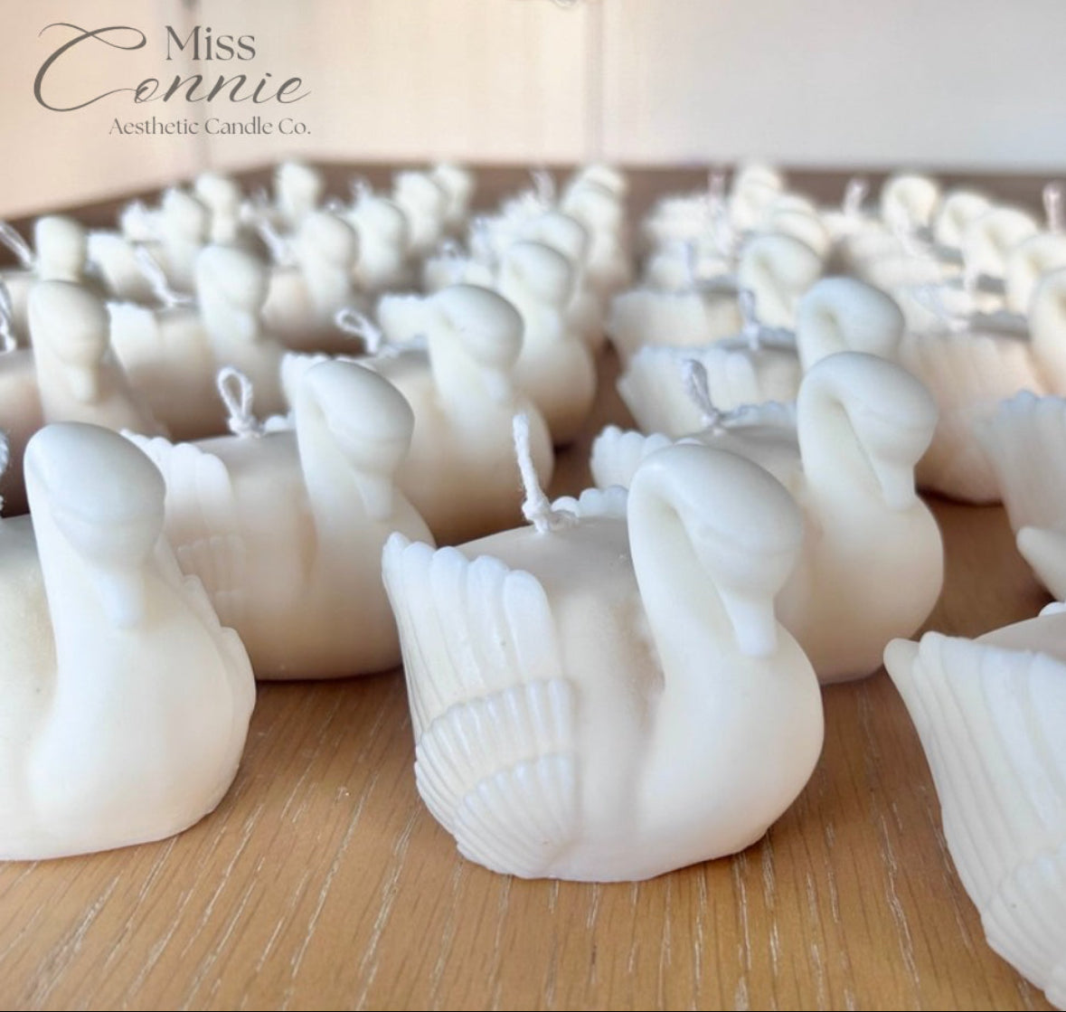 Swan Candle